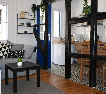 Olo House Lefkada City