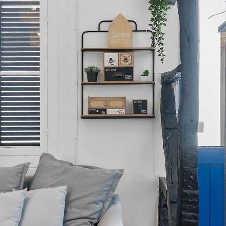 Olo House شقة *